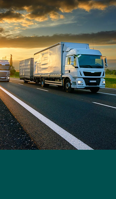 Каска и рука рабочего